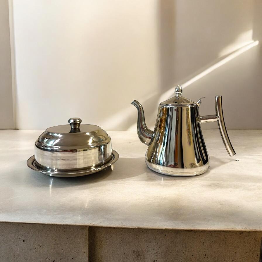 Combo Cocina Acero Sofisticado: Jarra Infusora Italiana 1.5 Lt + Quesera 1 Kg